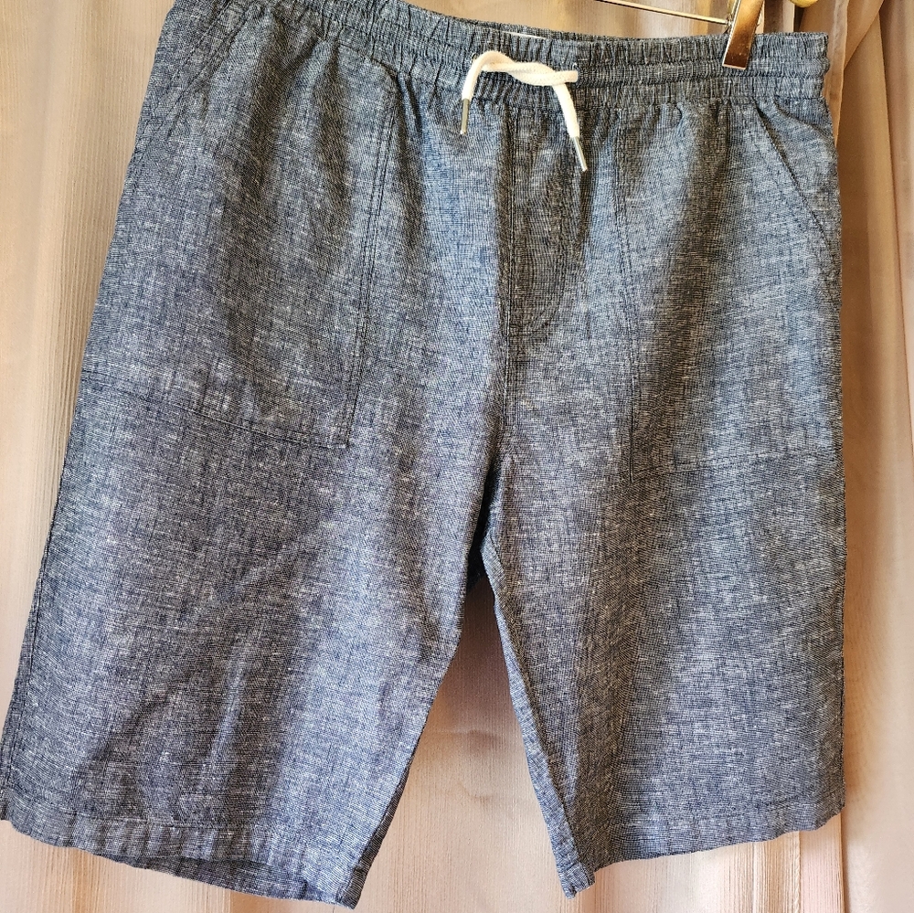 Denin Co medium, demin look shorts.